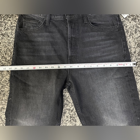 NWT Mother Superior Tomcat in Lies, Lies, Lies Black High Rise Crop Jeans 32 - Picture 10 of 10